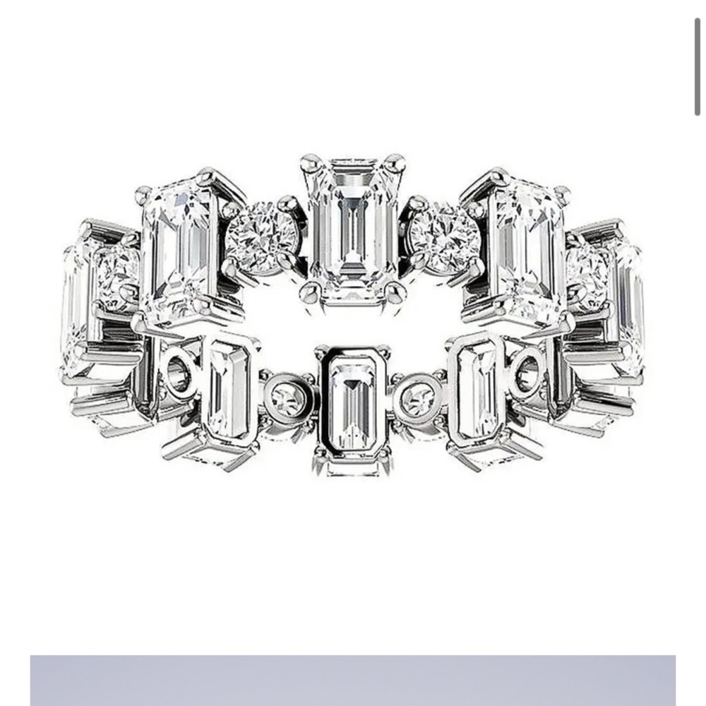 NIB 18kt White Gold Diamond Eternity Band Ring - Picture 4 of 4